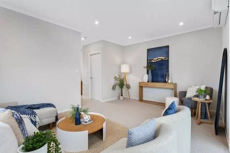 Photo of property in 1/2 Ko Nui Place, Hobsonville, 0616