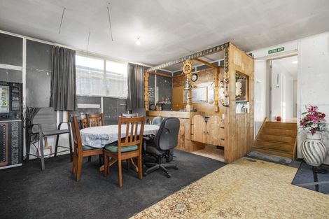 Photo of property in 5 Freshney Place, Hillpark, Auckland, 2102
