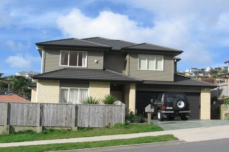 Photo of property in 211 Westchester Drive, Churton Park, Wellington, 6037