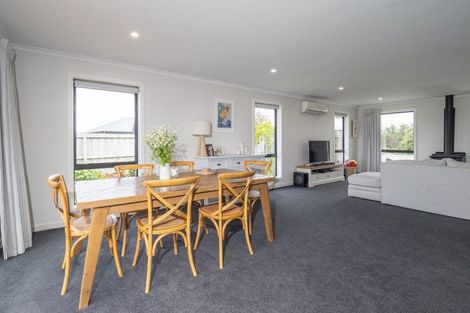 Photo of property in 4 West Bay Place, Huntingdon, Ashburton, 7774