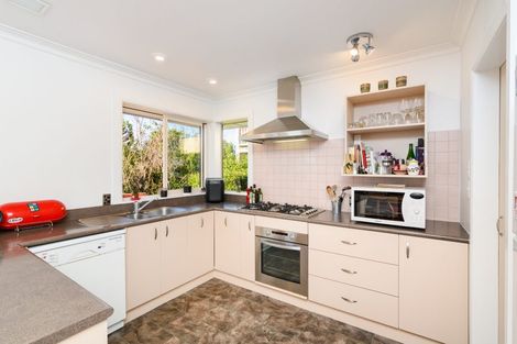 Photo of property in 39 Lincoln Terrace, Hokowhitu, Palmerston North, 4410