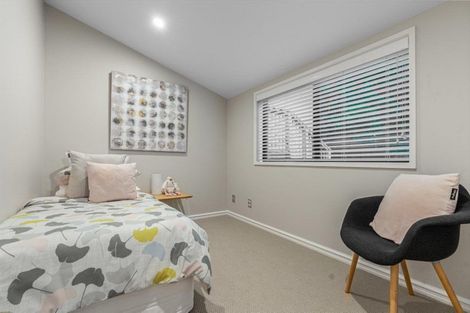 Photo of property in 102 Bassett Road, Remuera, Auckland, 1050