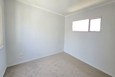 Photo of property in 12 Glanmire Place, Flat Bush, Auckland, 2016