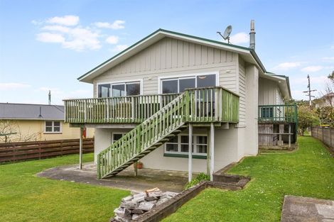 Photo of property in 22 Ernest Street, Ranui, Porirua, 5024