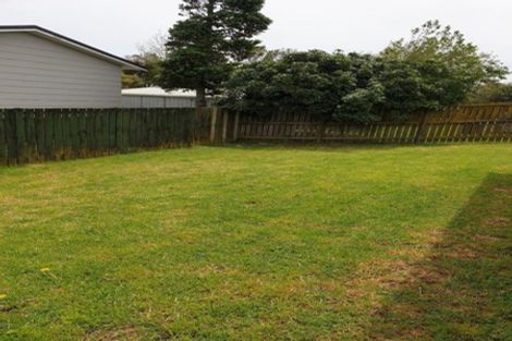 Photo of property in 2/27 Templeton Place, Clendon Park, Auckland, 2103