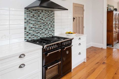 Photo of property in 17 Griggs Road, Whitford, Howick, 2571