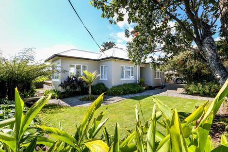 Photo of property in 81 Paynters Avenue, Strandon, New Plymouth, 4312