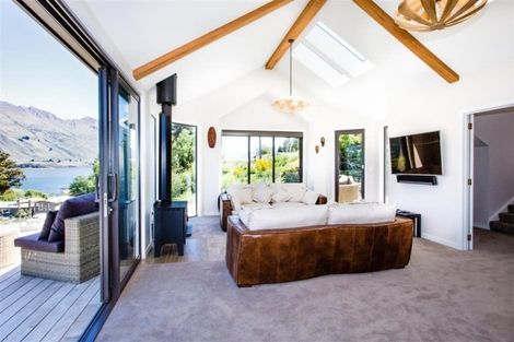 Photo of property in 92 Lismore Street, Wanaka, 9305