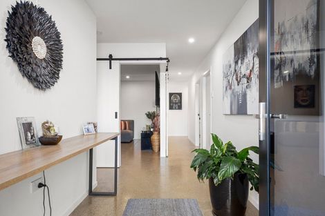 Photo of property in 5 Remutaka Lane, Carterton, 5713