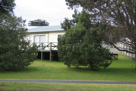 Photo of property in 5 Twilight Bay, Omaha, 0986