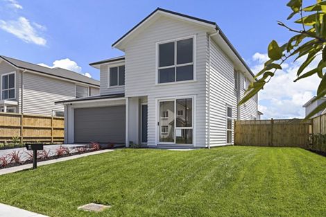 Photo of property in 18 Couldrey Crescent, Red Beach, 0932