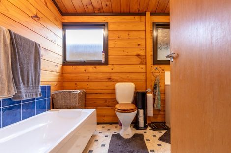 Photo of property in 47 Cowper Side Road, Dannevirke, 4976