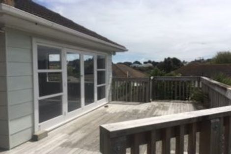 Photo of property in 3 Chaffey Crescent, Titahi Bay, Porirua, 5022
