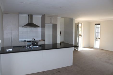 Photo of property in 19a Matthews Road, Flat Bush, Auckland, 2019