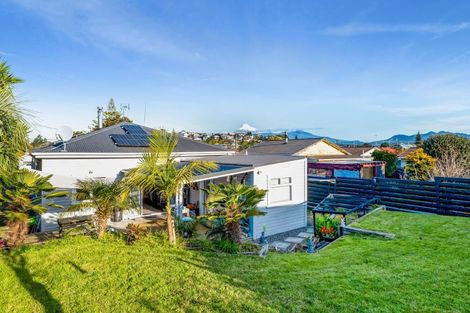 Photo of property in 78 Ngamotu Road, Spotswood, New Plymouth, 4310