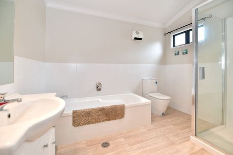 Photo of property in 51 The Ritz, Orewa, 0931