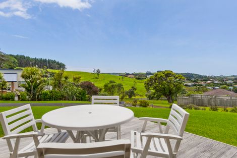 Photo of property in 34 Lax Crescent, Leigh, 0985