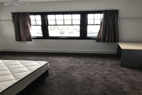 Photo of property in 216 Riccarton Road, Riccarton, Christchurch, 8041