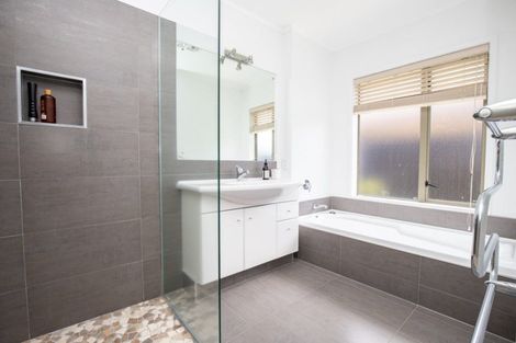 Photo of property in 11b Harris Place, Ngatea, 3503