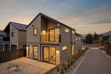 Photo of property in 45a Mcadam Drive, Jacks Point, Queenstown, 9371