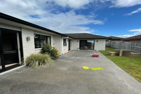Photo of property in 8 Capricorn Place, Rototuna North, Hamilton, 3210