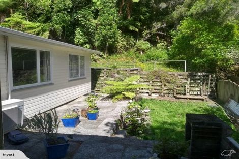 Photo of property in 96 Pinehaven Road, Pinehaven, Upper Hutt, 5019