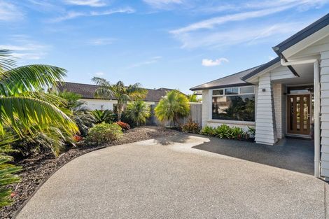 Photo of property in 89 Barbados Way, One Tree Point, 0118