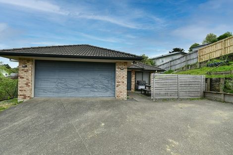 Photo of property in 27 Amberly Rise, Helensville, 0800