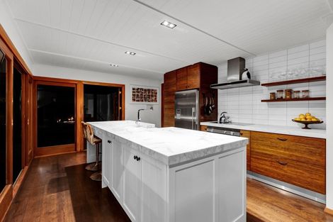 Photo of property in 331a Mangorei Road, Merrilands, New Plymouth, 4312