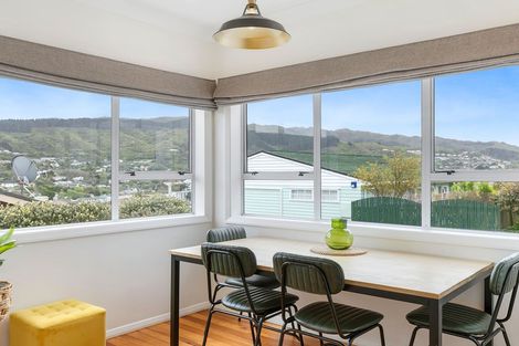 Photo of property in 13 Tawa Terrace, Tawa, Wellington, 5028