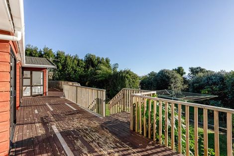Photo of property in 16 Huia Street, Waikanae, 5036
