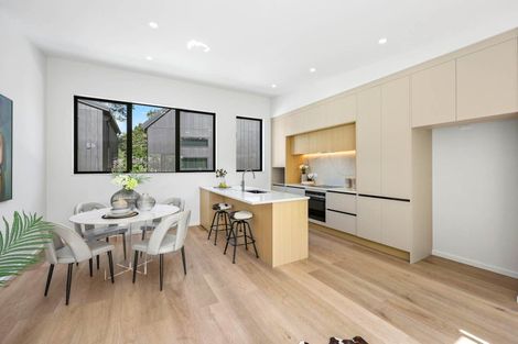 Photo of property in 40a Powrie Street, Glenfield, Auckland, 0629
