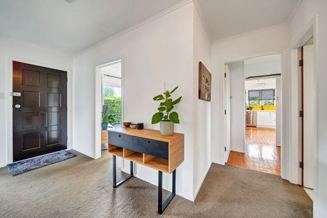 Photo of property in 10 Beaumont Crescent, Frankleigh Park, New Plymouth, 4310