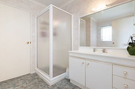 Photo of property in 186 Welcome Bay Road, Welcome Bay, Tauranga, 3112