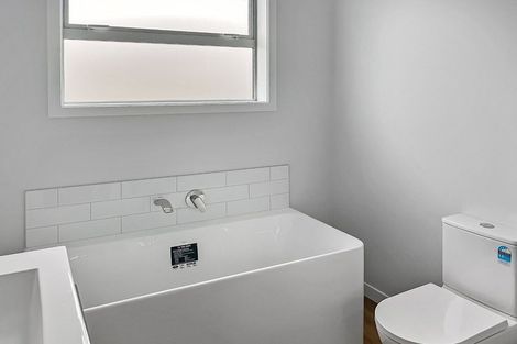 Photo of property in 18 Te Ara O Motutawa, Avalon, Lower Hutt, 5011