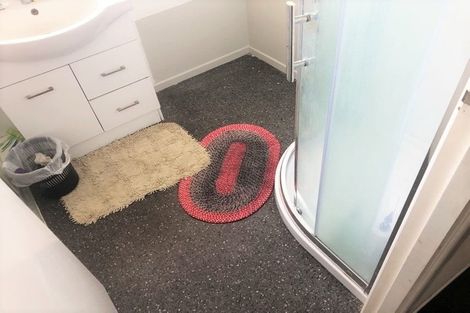 Photo of property in 194 Don Buck Road, Massey, Auckland, 0614