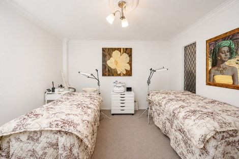 Photo of property in 2 Fern Grove, Taradale, Napier, 4112