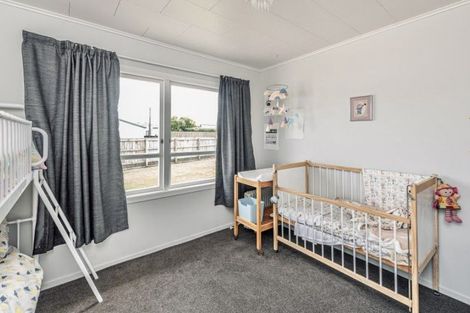 Photo of property in 8a Kings Avenue, Gonville, Whanganui, 4501