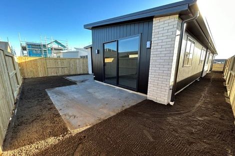 Photo of property in 6 Tauhinu Place, Papamoa, 3118