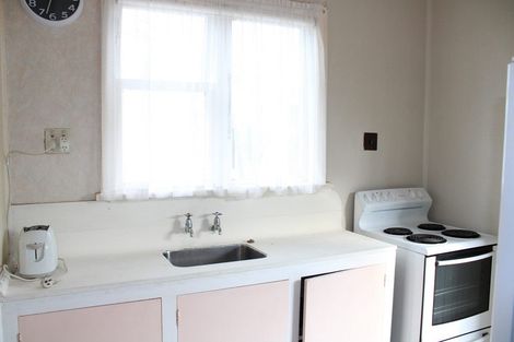 Photo of property in 5 Lansdowne Crescent, Lansdowne, Masterton, 5810