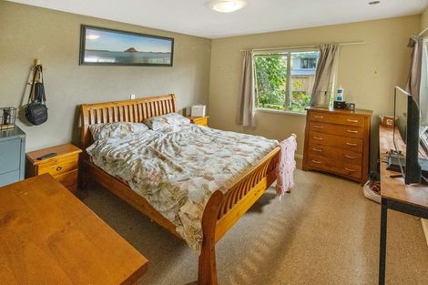 Photo of property in 1 Vanderbilt Place, Welcome Bay, Tauranga, 3112