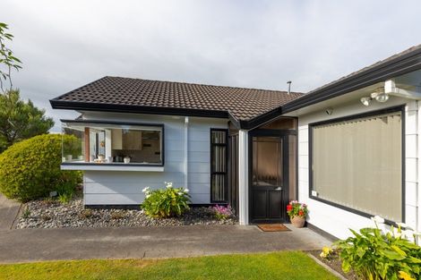 Photo of property in 9 Delta Place, Milson, Palmerston North, 4414