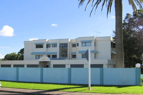 Photo of property in 15d Puriri Avenue, Orewa, 0931