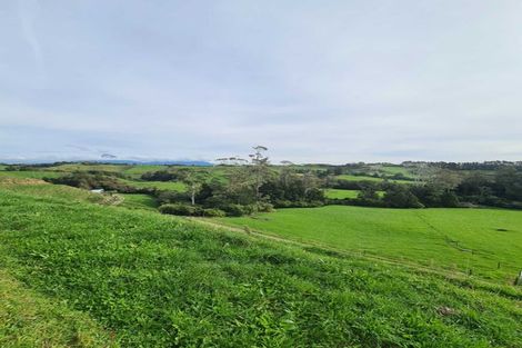 Photo of property in 114 Ackworth Road, Lepperton, New Plymouth, 4373