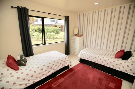 Photo of property in 215 Grandview Road, Grandview Heights, Hamilton, 3200