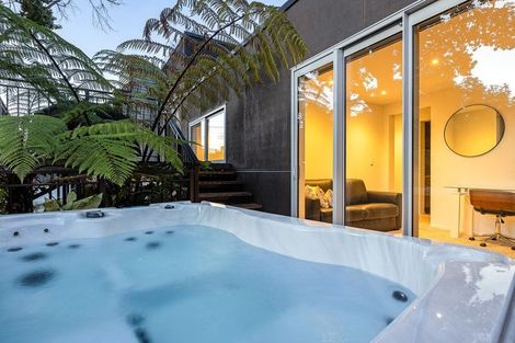 Photo of property in 33a Bowenvale Avenue, Cashmere, Christchurch, 8022