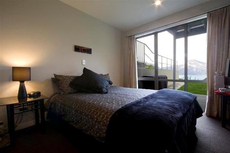 Photo of property in 6b Miller Place, Sunshine Bay, Queenstown, 9300