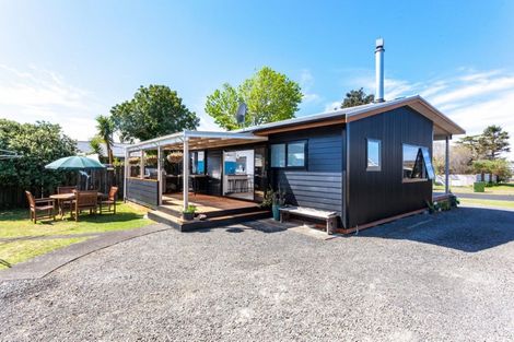 Photo of property in 219 Chartwell Avenue, Whangamata, 3620