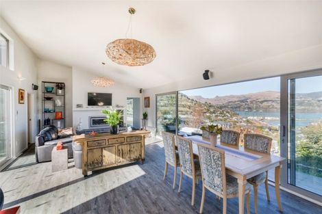 Photo of property in 22 Cornwall Road, Lyttelton, 8082