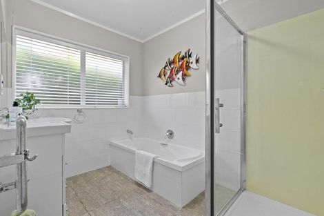 Photo of property in 13 Kuripaka Crescent, The Gardens, Auckland, 2105
